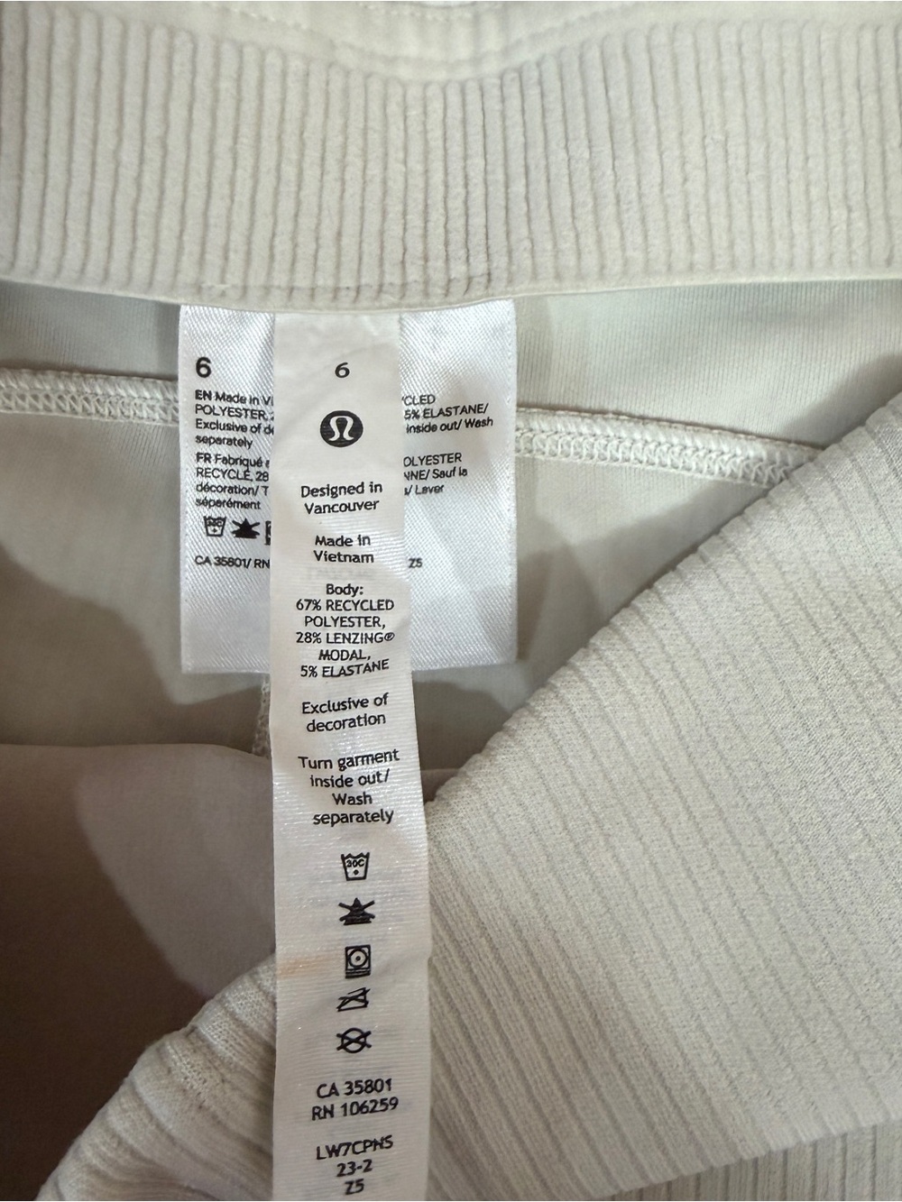Lululemon Ribbed Softstreme High Rise Short 2” In Bone Size 6 - Picture 5 of 8